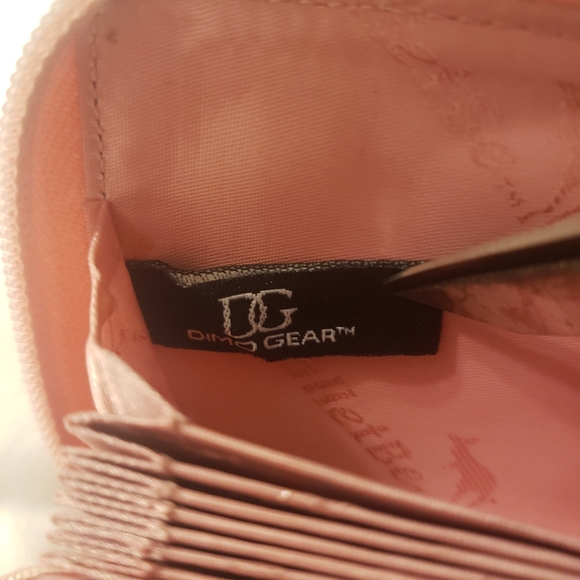 Pink Dimo Gear WalletBe - Picture 5 of 10